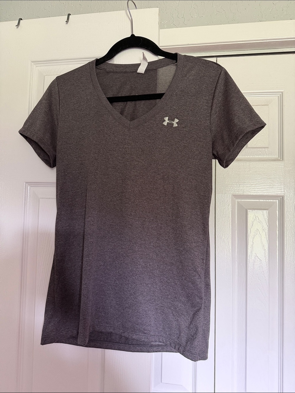 Under Armour Women's Short Sleeve V-Neck Tee - Heather Gray
